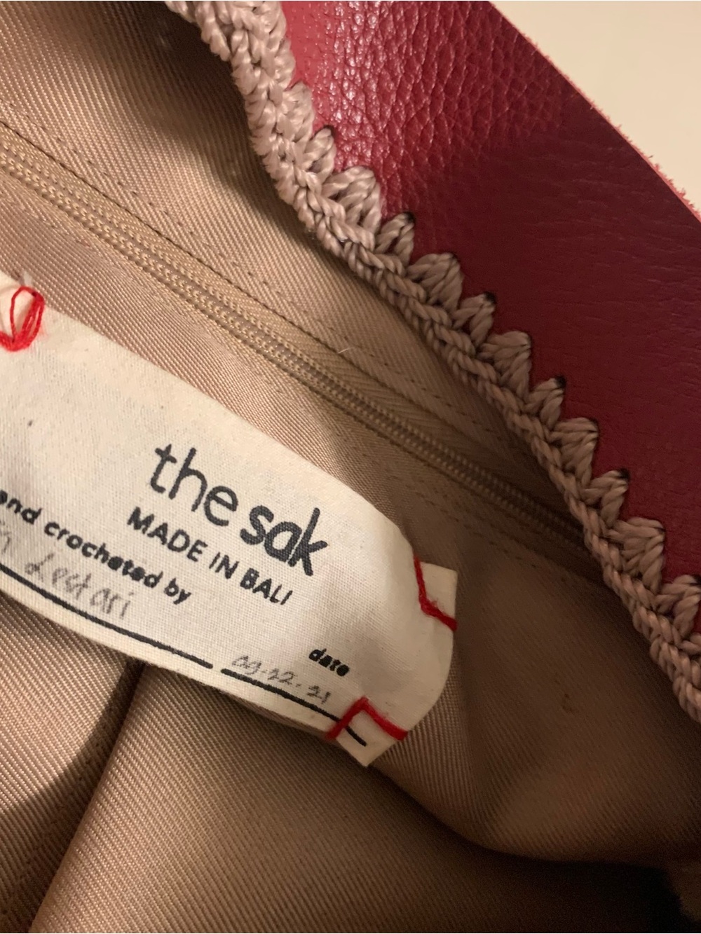 The Sak crimson woven-trim crossbody bag - Picture 7 of 12
